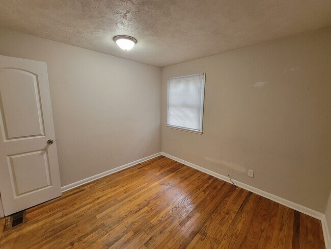 Building Photo - 723 N Frances St