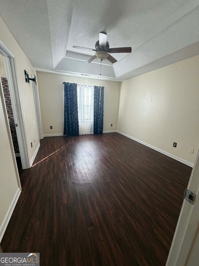 Building Photo - 2890 Duncan Pl