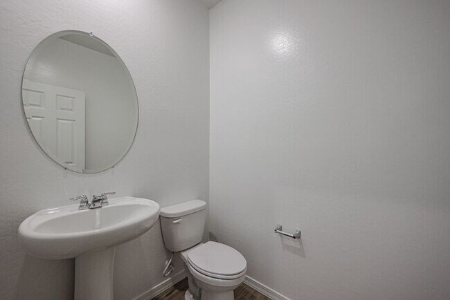 Building Photo - HOME IN LAVEEN! 4 BED 3.5 BA 3 CAR GARAGE!...