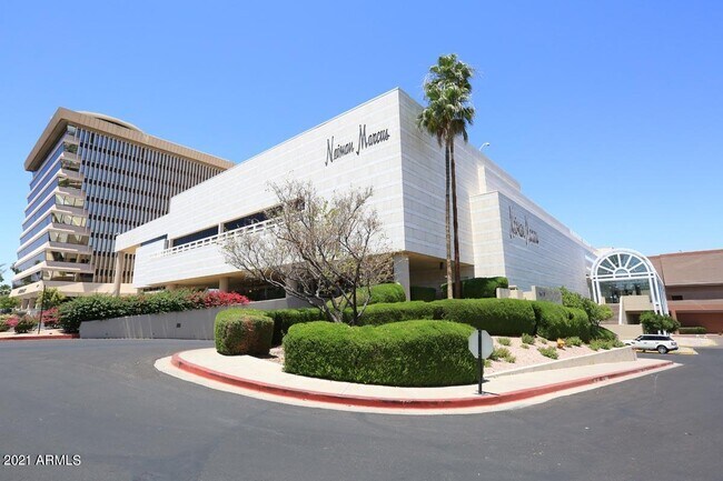 Building Photo - 4950 N Miller Rd