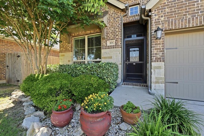 Building Photo - 373 Lacey Oak Lp