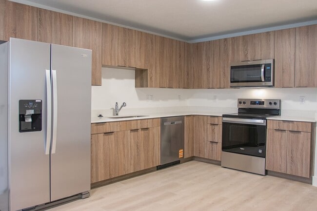 Building Photo - 989 E Ella Ln