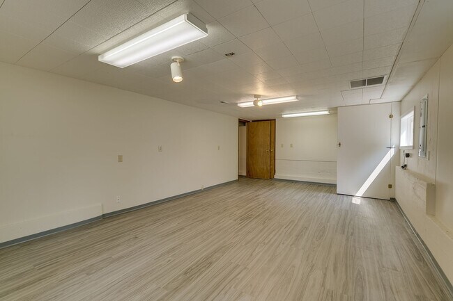 Building Photo - Water View Kirkland home West of Market street!