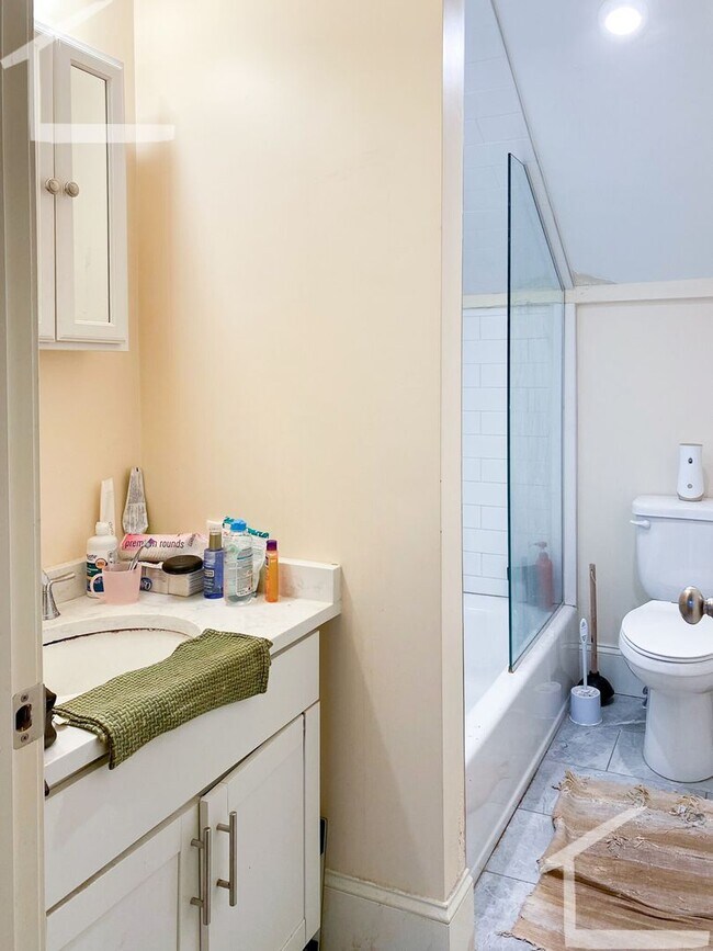 Building Photo - New Construction in Allston, Central Heat/AC, Free Laundry, Parking, 3 Full Bathrooms,