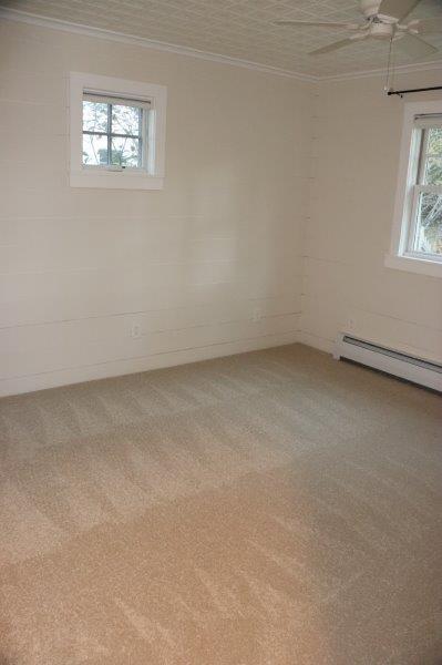 Building Photo - 300 Caroline St