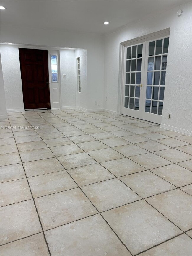 Building Photo - 1970 SW 24th Cir