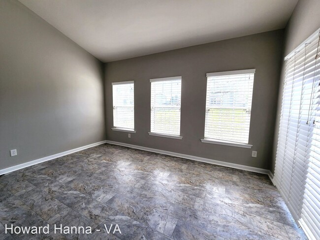 Building Photo - 4 br, 2.5 bath House - 5671 Hogan Bridge D...