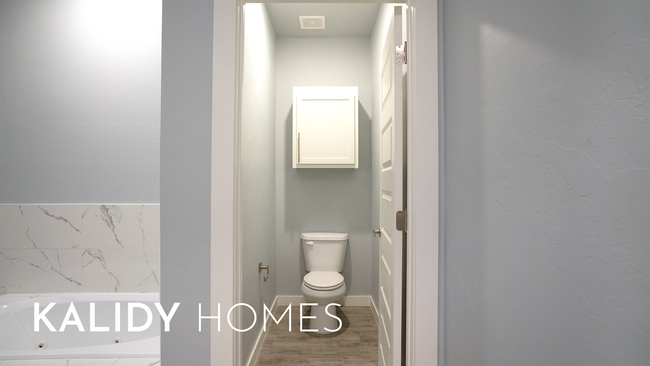 Building Photo - 303 Kirks Holw