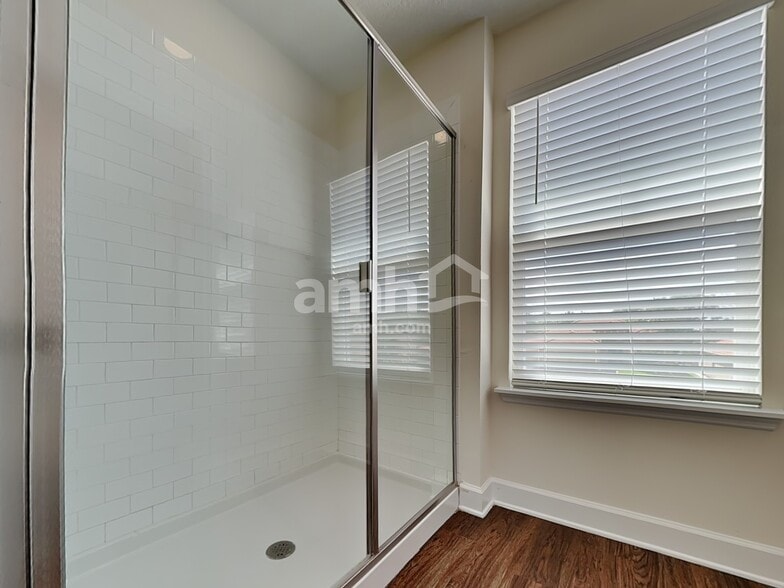 Building Photo - 302 Crestrun Loop
