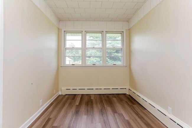 Building Photo - 1401 Highland Ave