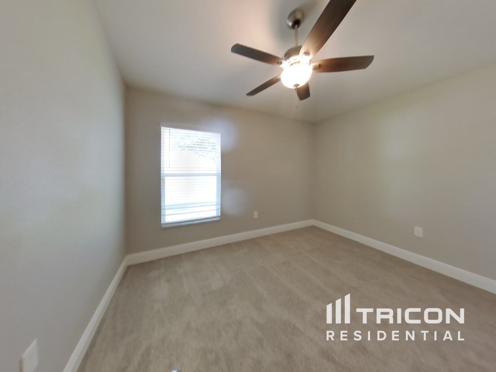 Building Photo - 387 Buchannan Dr