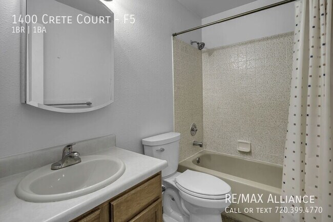 Building Photo - 1400 Crete Ct