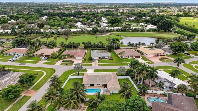 Building Photo - 5660 Golfway Dr