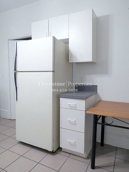 Building Photo - 2881 Selma St