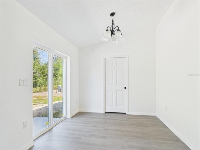 Building Photo - 5323 NW 8th Pl