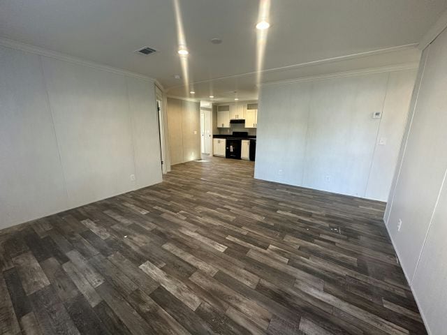 Building Photo - 2142 Sorority Ct