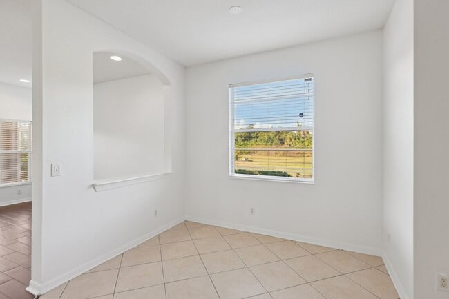 Building Photo - 12805 Avelar Manor Pl