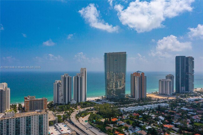 Building Photo - 18975 Collins Ave