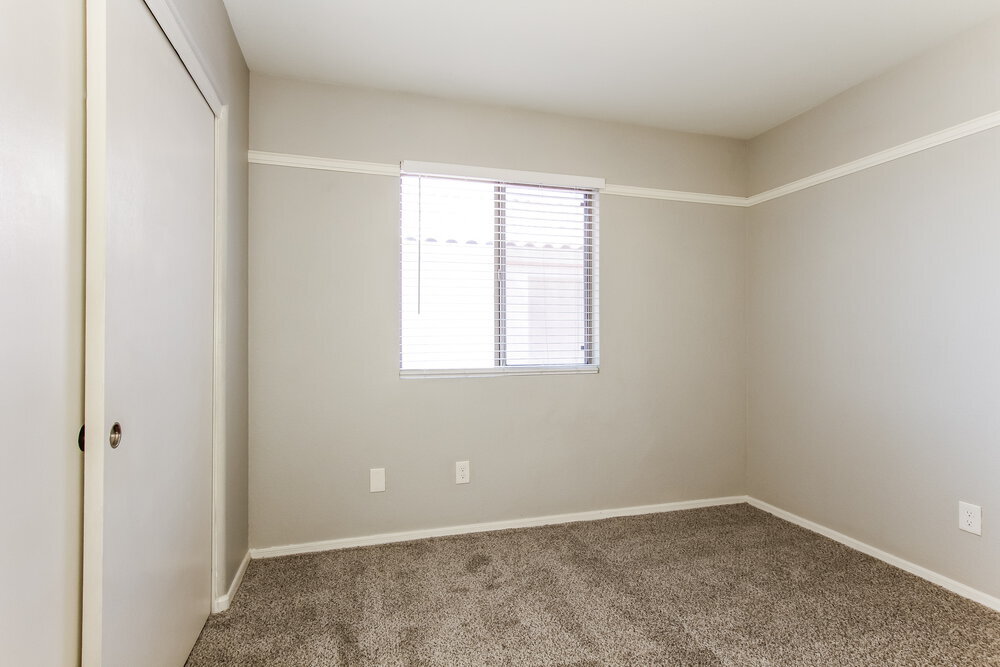 Building Photo - 10602 W Rosewood Dr
