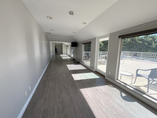 Dance/Yoga Studio - 7250 Franklin Ave