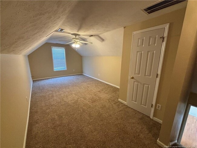 Building Photo - 7819 Rosewood Ave