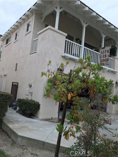 Building Photo - 44 Blanco