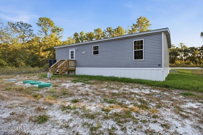 Building Photo - 520 Hickory Nut Trail