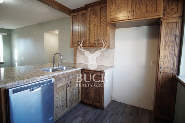 Building Photo - 9312 Mahler Pl