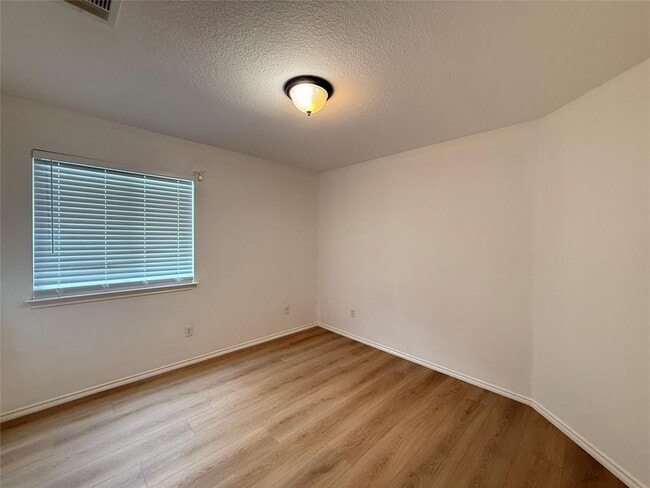 Building Photo - 1714 Lost Maples Loop