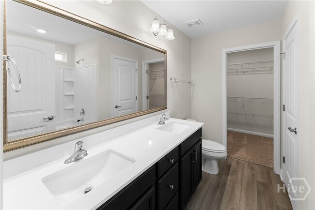 Building Photo - 116 Peabody St