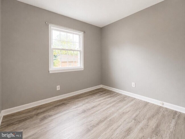 Building Photo - 14761 Ealing Ct