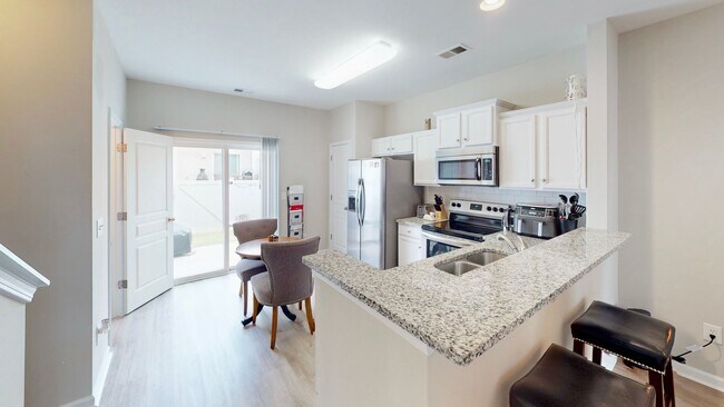 Building Photo - 13445 Calloway Glen Dr