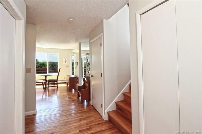 Building Photo - 299 Virgo Dr