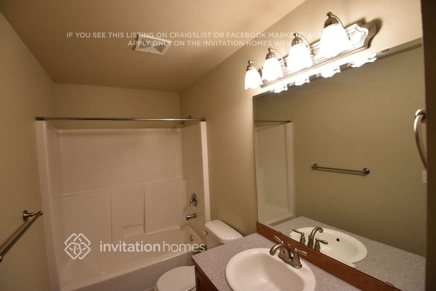 Building Photo - 24303 31st Ave Ct E