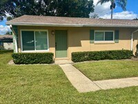 Building Photo - Beautiful, newly renovated 3/2 Condo in a Great Neighborhood/Altamonte Springs