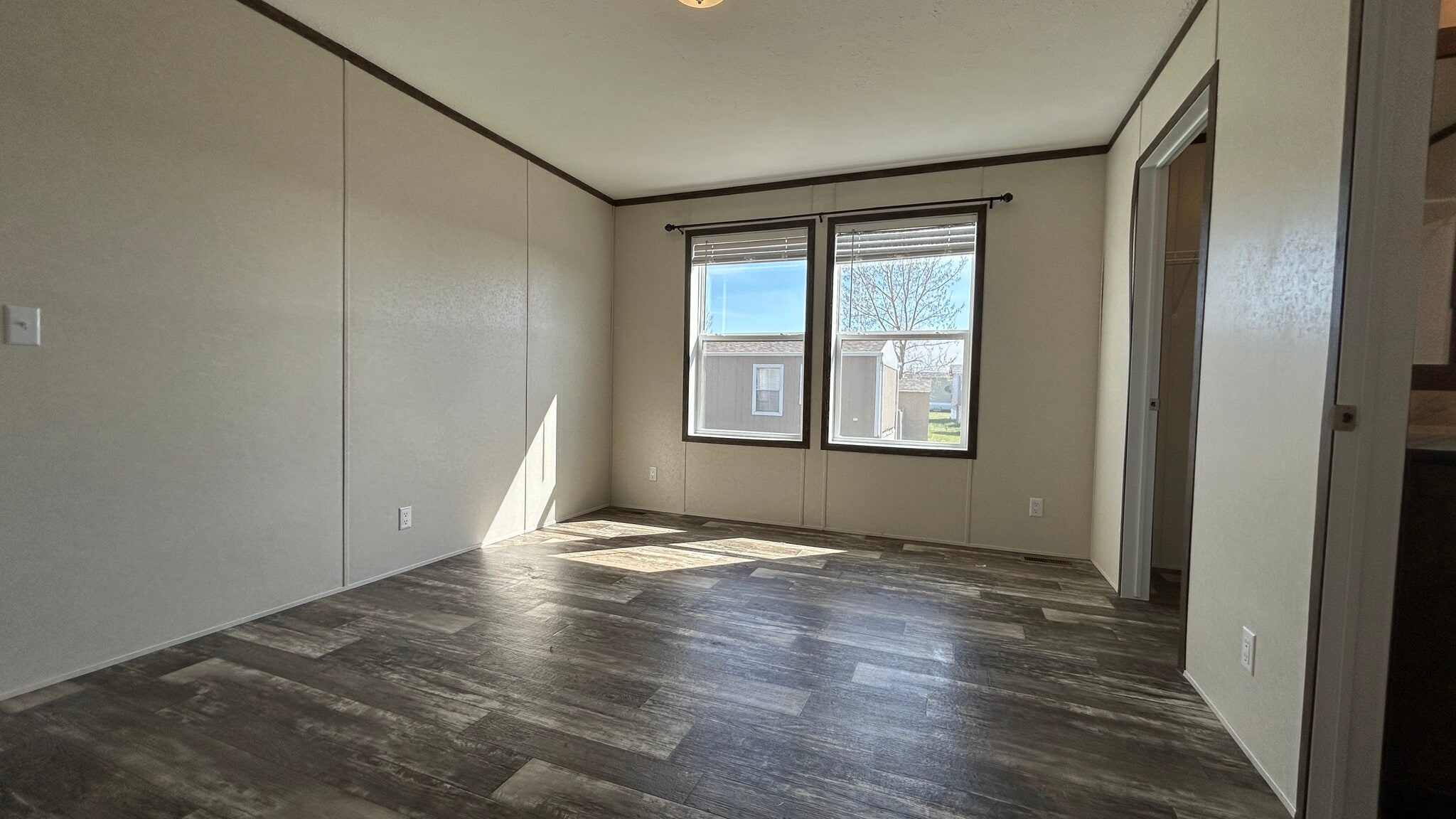 Building Photo - 18 Skeena St