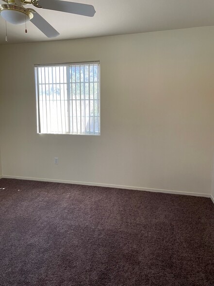 Building Photo - 3440 Lindell Rd