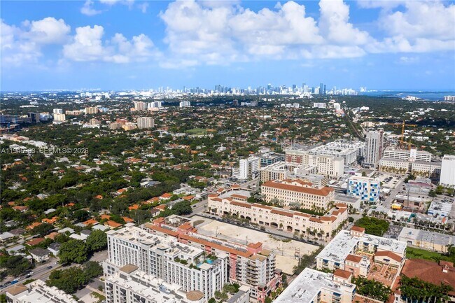 Building Photo - 4100 Salzedo St