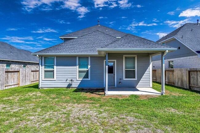 Building Photo - 31319 Whitfield Ct