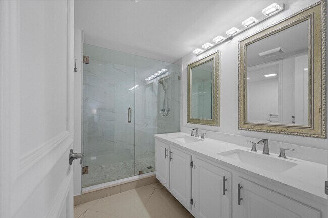 Building Photo - 13321 Polo Club Rd