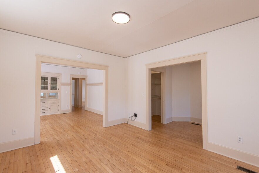 Living Room - 2415 N Murray Ave