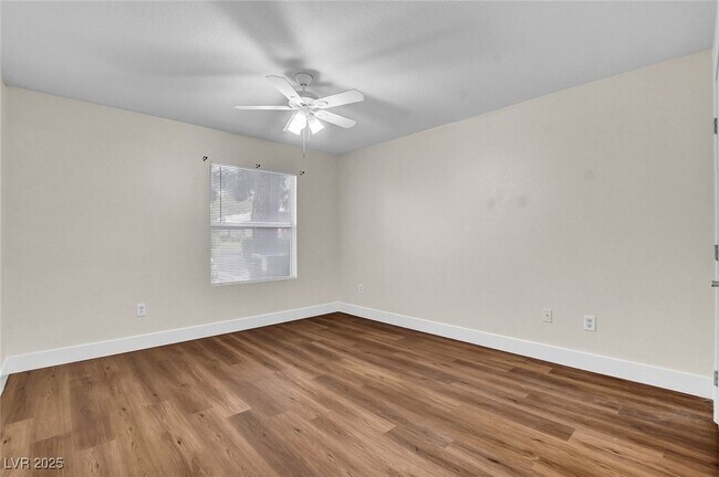 Building Photo - 5055 W Hacienda Ave