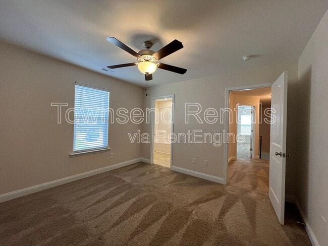 Building Photo - 4411 Low Oak Ct