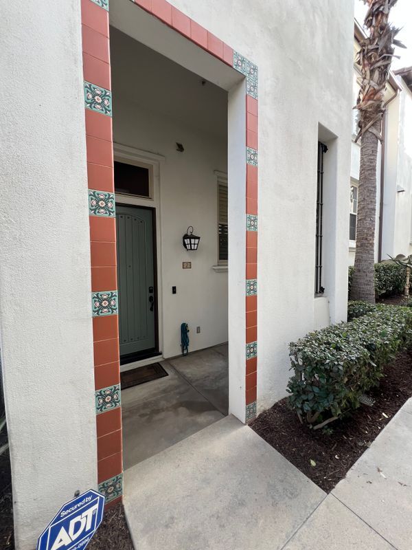 Building Photo - 1752 Grand Ave