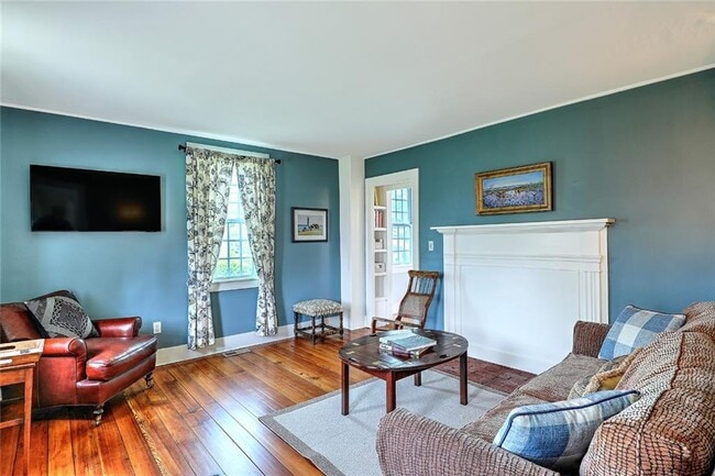 Building Photo - 148 Fogland Rd