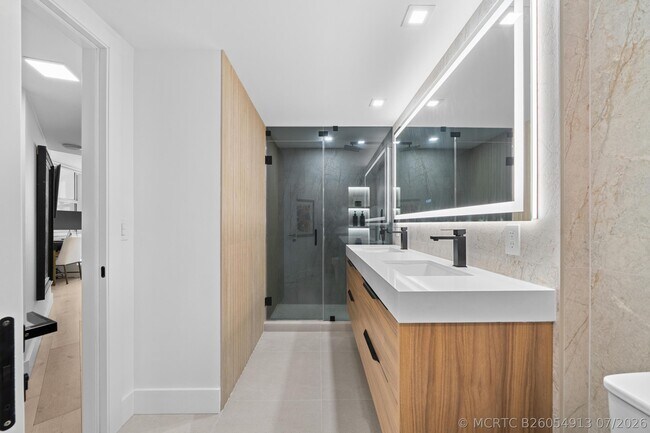 Building Photo - 1340 S Ocean Blvd