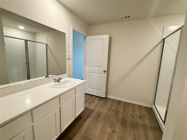 Building Photo - 390 Zenyatta Dr