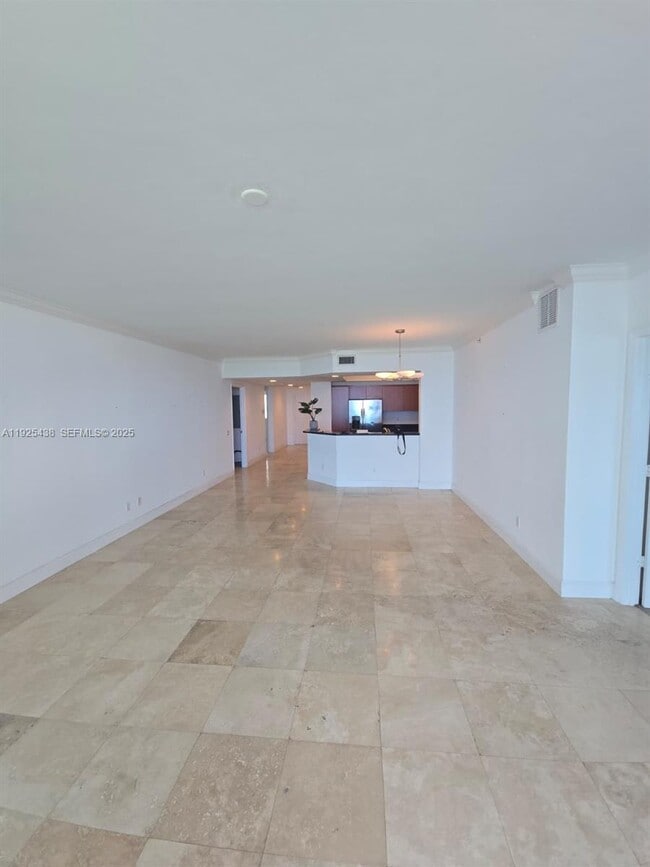 Building Photo - 14951 Royal Oaks Ln