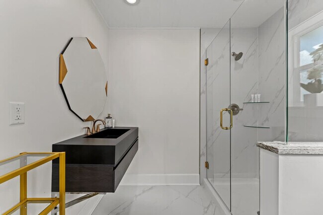 Building Photo - 9618 Beach Blvd