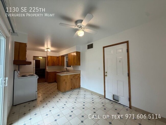 Building Photo - 1130 SE 225th Ave